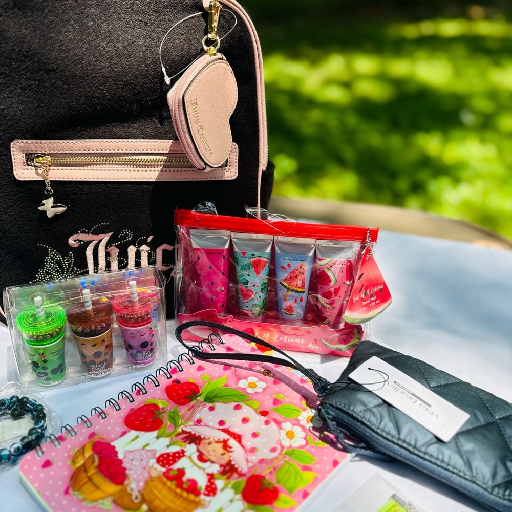 Juicy Couture Black and Pink Backpack Plus some gift set! Ready to gift 🎁